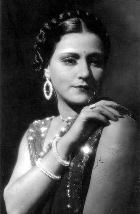 Searching for My Indian Jewish Family: From Kabbalah to Bollywood