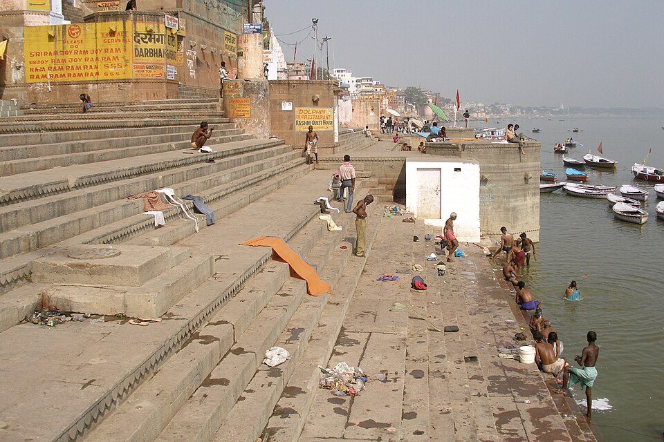 Between Jerusalem and Benares: Comparative Studies in Judaism and Hinduism